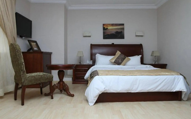 Fryburg Suites