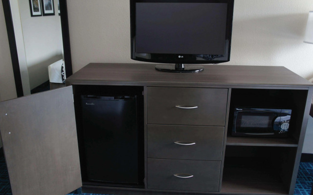 La Quinta Inn & Suites by Wyndham Peru Starved Rock St Park - фото 5