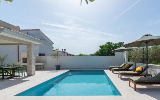 Villa Nia with Private Pool