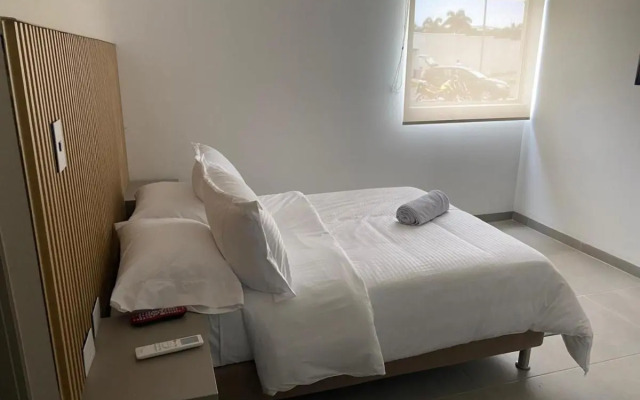 Hotel las Olas Yumbo