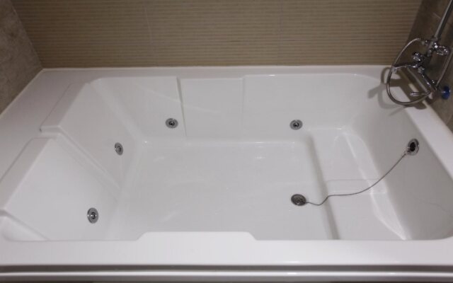 Hotel Story