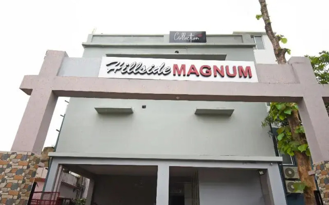 Hillside Magnum by OYO Rooms