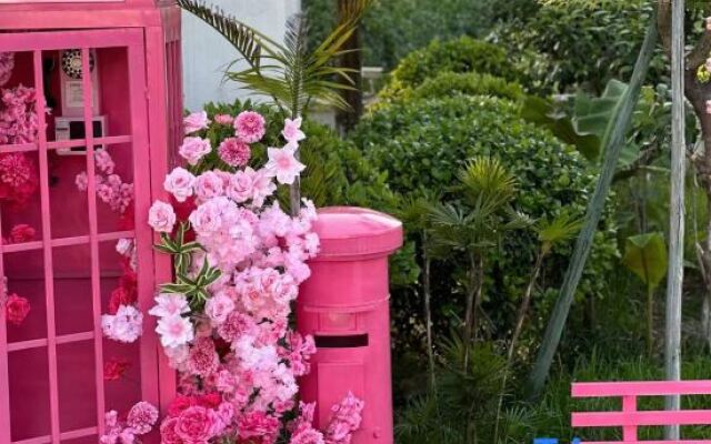 Mollin Room Dreams Art Resort