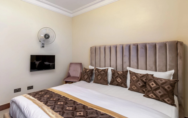 Saffron Beach Bistro & Cottages
