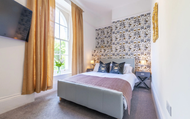 Wyndham Square Apartments by K Boutique