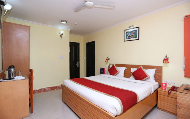 OYO 10150 Sun Hotel