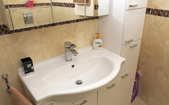 Apartment River Rose