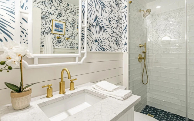 Twin Oaks - Sweet Tea