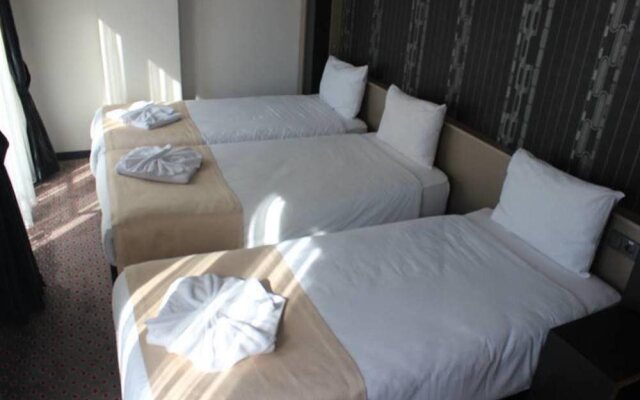 Lovcen House Hotel