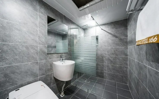 Hotel 166 Suwon