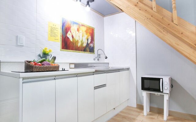 Yangyang River Pension