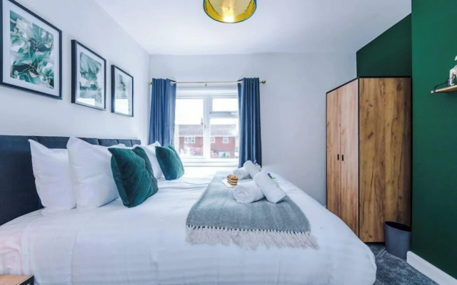 127 Minshull New Road