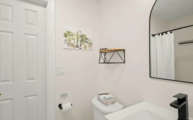 8 Mi to Sugar Mountain Resort: Seven Devils Home