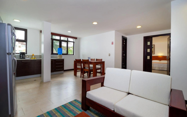 Galapagos Apartments - Bay View House