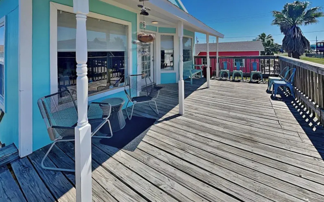 Surfside Crab Retreat by Ryson Vacation Rentals