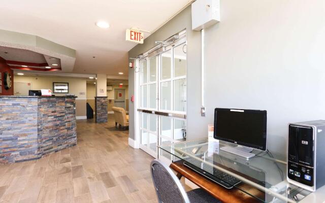 Greenville Pelham Inn by IHG