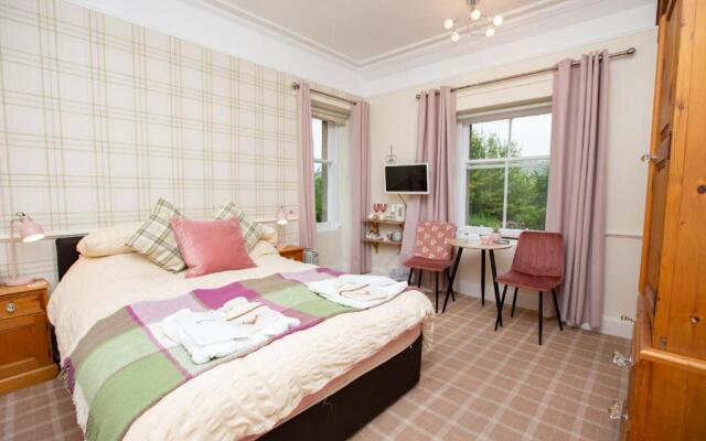 Chrialdon House