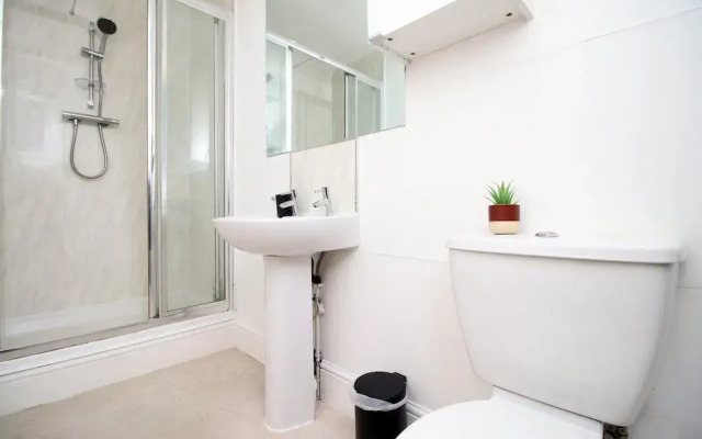 Chic & Spacious 1 Bed Flat in Pontcanna