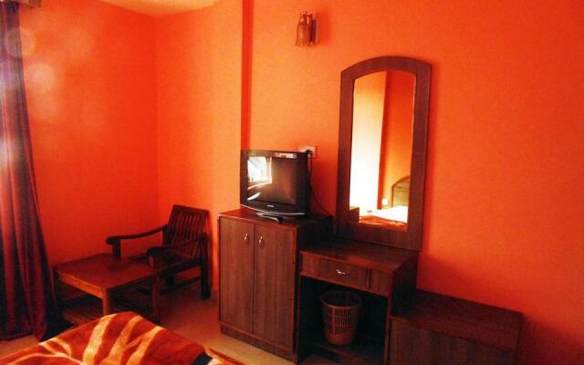 Hotel Tara Deluxe