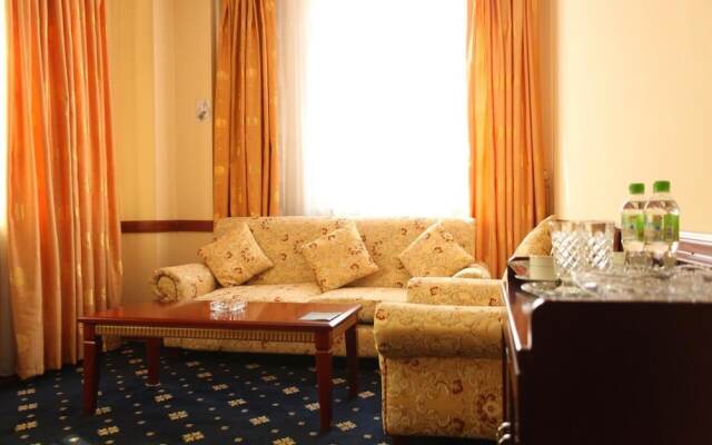 Hotel Gulistan tour