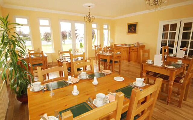 Fairlawns Bed & Breakfast