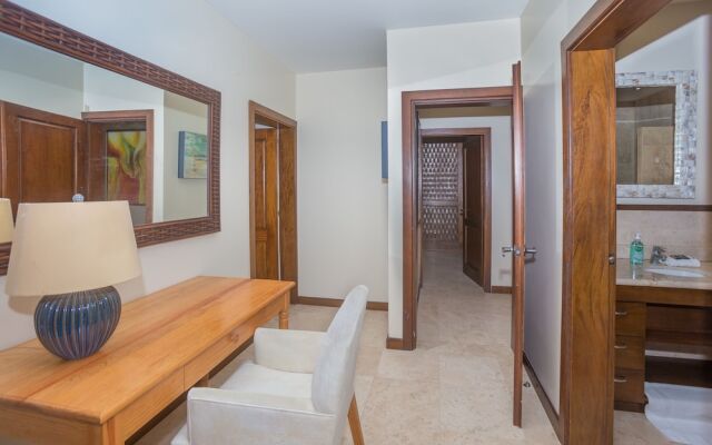 Pristine Bay 1003 3 Bedroom Home by RedAwning