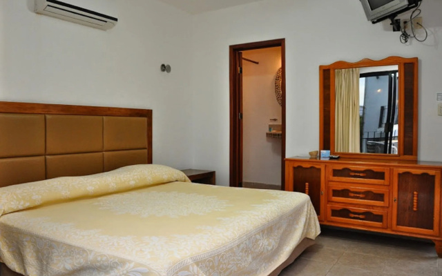 Chac Chi Hotel and Suites