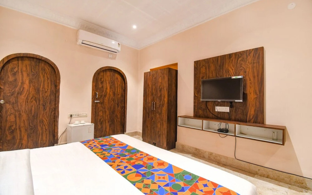 FabHotel Golden Suites