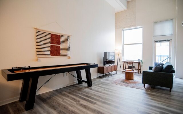 3BR CozySuites TheBlock-SkybridgeAccess2