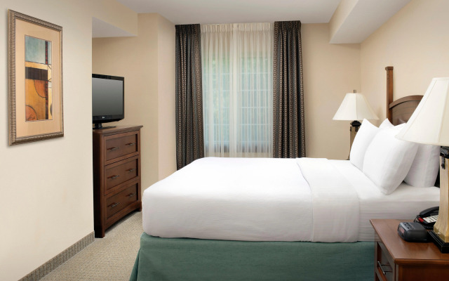 Staybridge Suites North Brunswick by IHG