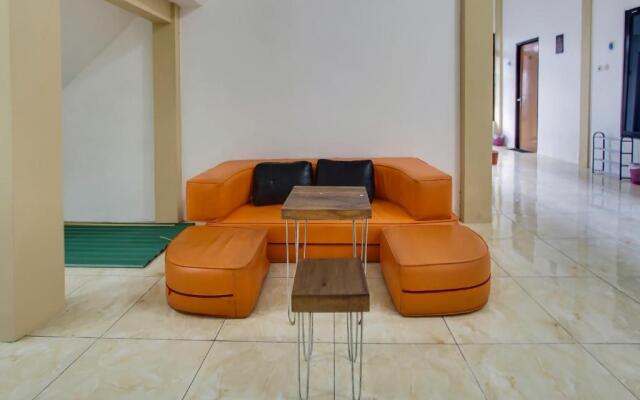 OYO Living 90950 Forzando House