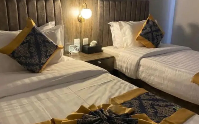 Desert Paradise Hotel