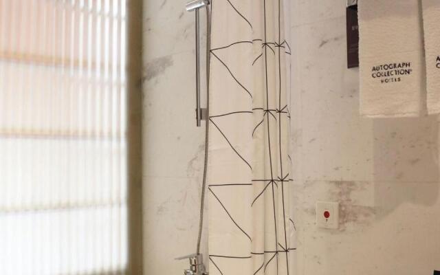 The Sifang Hotel Nanjing Autograph Collection