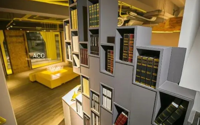 Artzone Hostel