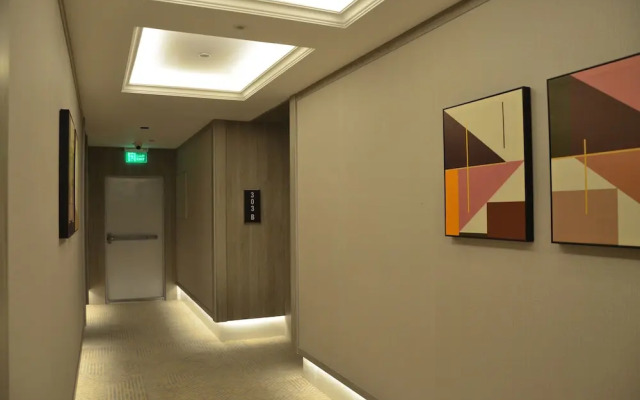 Crown Suite