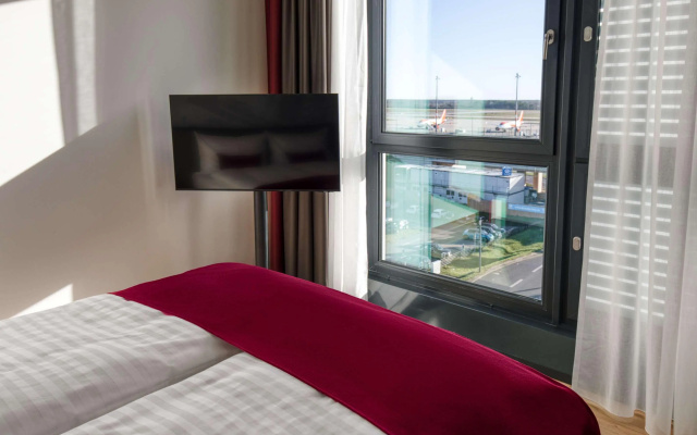 IntercityHotel Berlin Airport BER Terminal 1+2 - Image 6