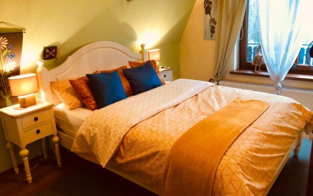 Willa Karolinka Stróża