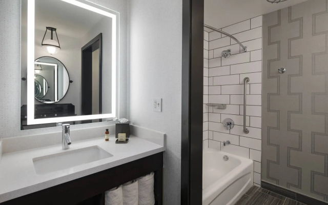 Notary hotel
