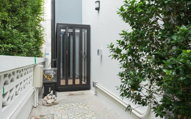 3 Bedroom House @Skytrain