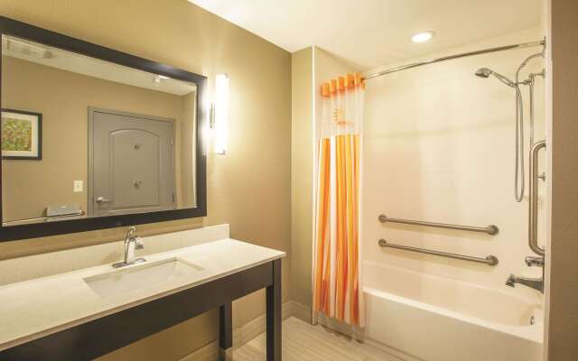 La Quinta Inn & Suites by Wyndham Hattiesburg - I-59