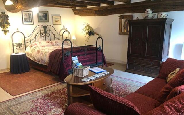 La Ferme Studio Apartments