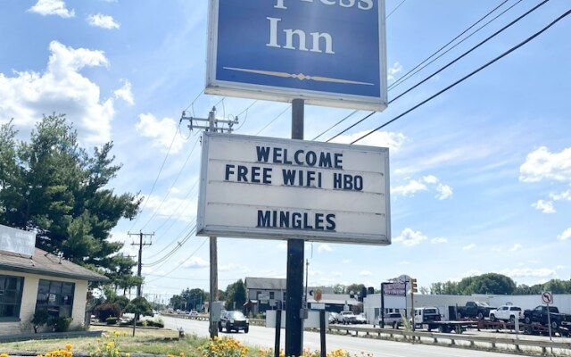 Knights Inn West Springfield