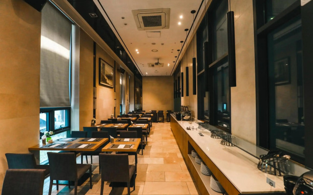 ON City Hotel