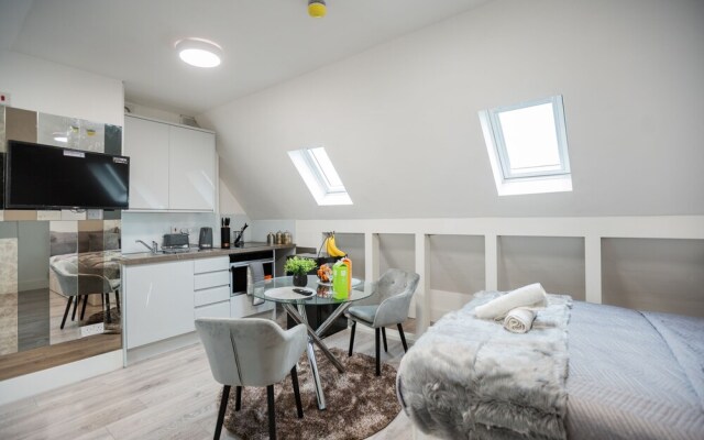 Kensal Green Studio London - by Resify