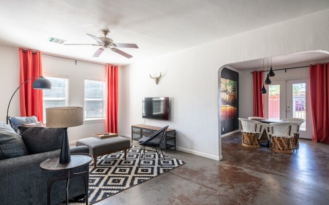 Cozy 2BR Home in Central Phoenix by WanderJaunt