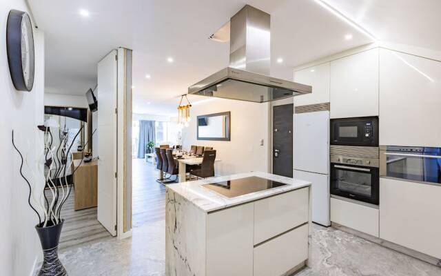 Porto City Holidays by Douro River