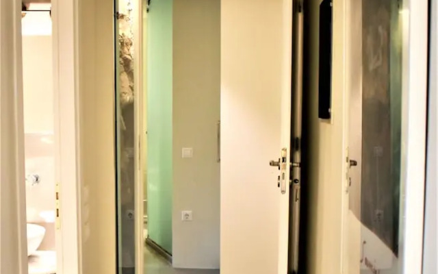 Acropolis Suites