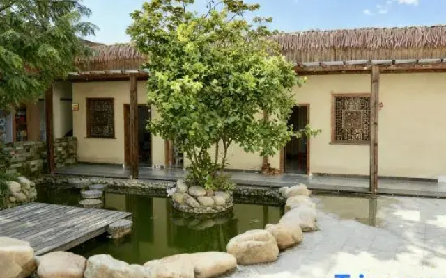 Langlangshan Homestay