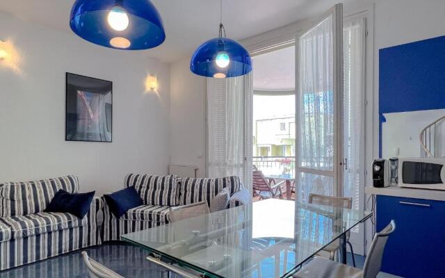 Appartamento in pineta con vista mare e piscina