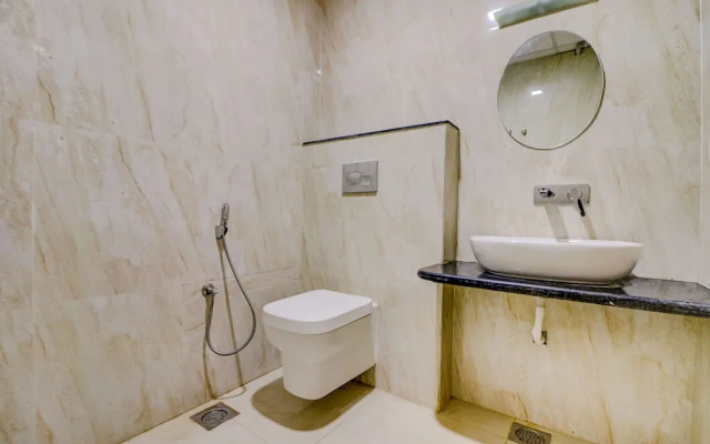 Fabhotel Premium Kashi